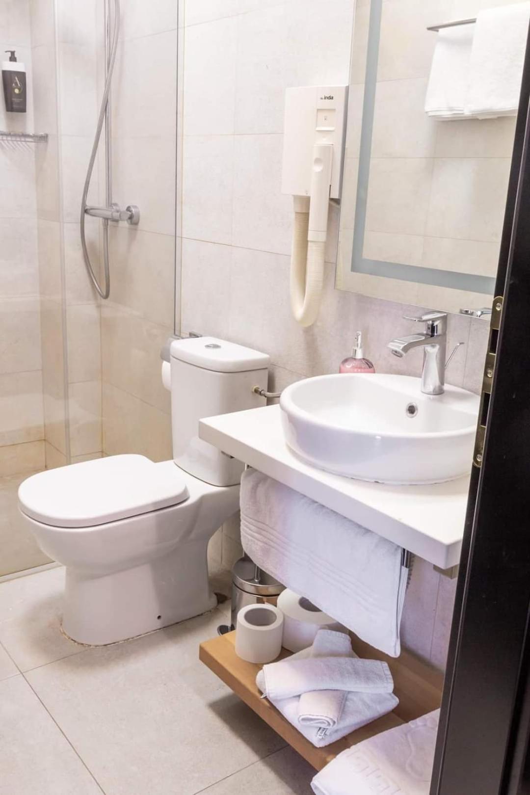 Hotel Balkan Centar Биелина Экстерьер фото
