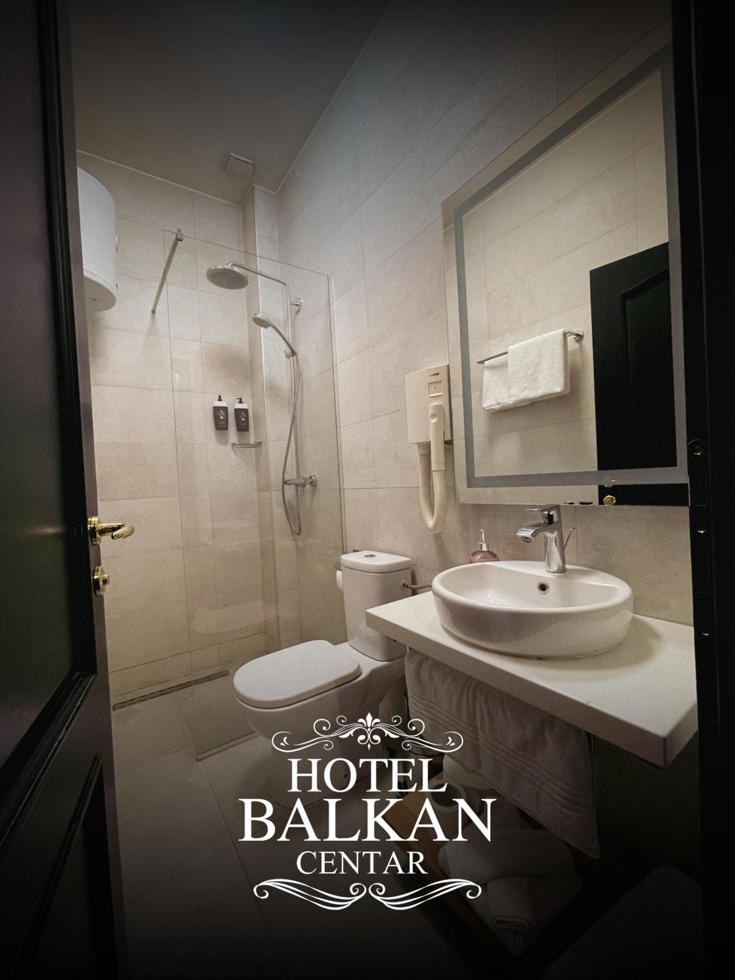 Hotel Balkan Centar Биелина Экстерьер фото